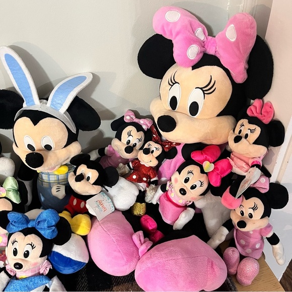 Huge Minnie Mouse and Mickey Stuffed Animals - Picture 4 of 4